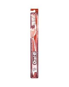 Oral B Tooth Brush With Tongue Cleaner Medium